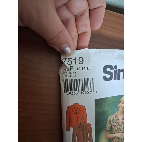 VTG Simplicity UNCUT Sewing Pattern 7519 Misses Size 12, 14, 16 1997 90s Y2K - Picture 2 of 5